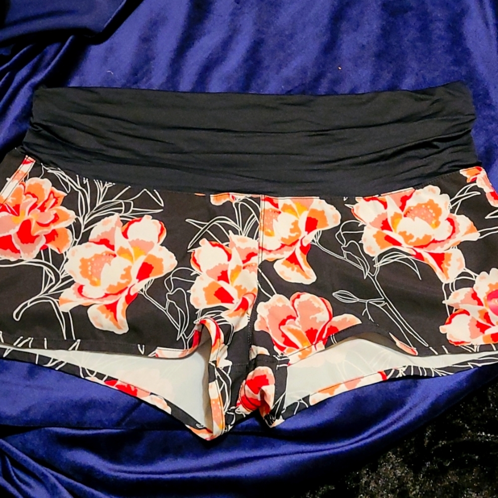 Hurley shorts size Large with drawstring.